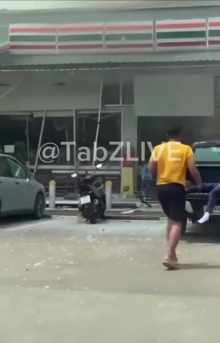 Multiple injuries and civilian fatalities after artillery fire by the Royal Cambodian Army struck a PTT Gas Station in Ban Phue, Sisaket Province of Northeastern Thailand