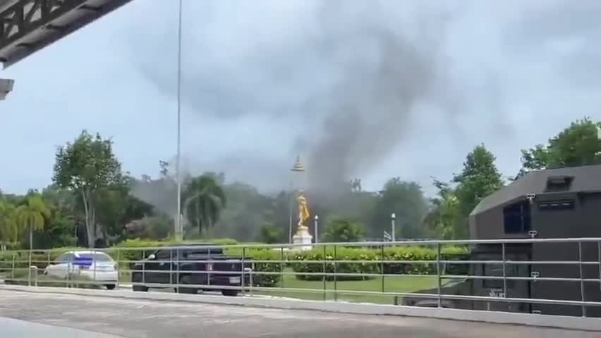Thai channels are reporting that the Royal Cambodian Army has attacked the Phanom Dong Rak Hospital in Chik Daek, resulting in multiple casualties, as clashes continue along the border between Cambodia and Thailand