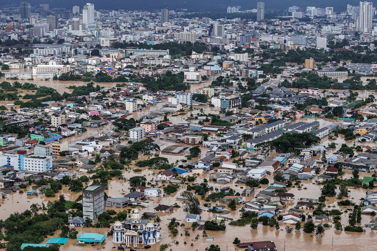 The death toll in Thailand from flooding in the country's south is 33, a senior government official said
