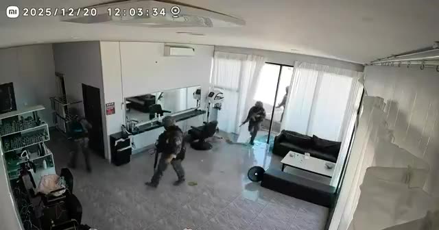 Security footage from Thmor Da showing RTMC marines investigating an abandoned hair salon / barbershop